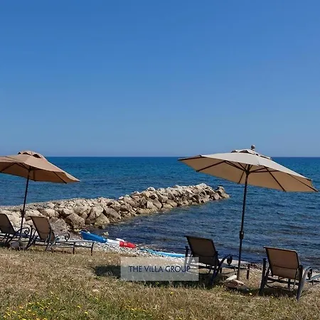 Lefki *